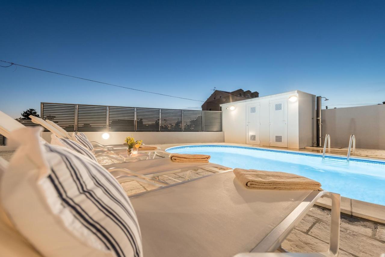 Villa Lena Luxury Apartments Новалья Экстерьер фото